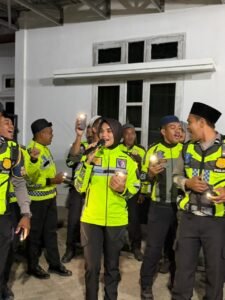 Satlantas Polres Halmahera Tengah Meriahkan Ramadan dengan Tradisi Gendang Sahur