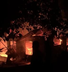Rumah Tamrin Hasan Warga  Desa Guruapin Hangus Terbakar 